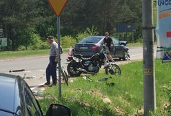 Wypadek w Wildze, zderzyły się motocykl i samochód osobowy. Trasa zablokowana