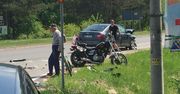 Wypadek w Wildze, zderzyły się motocykl i samochód osobowy. Trasa zablokowana