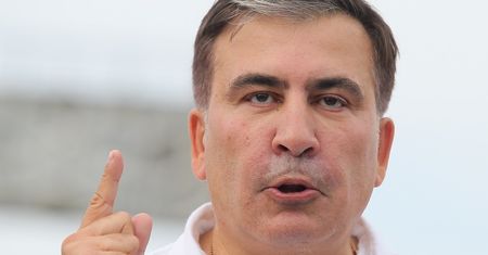 Micheil Saakaszwili złamał emerytce rękę? Szamotanina w Odessie