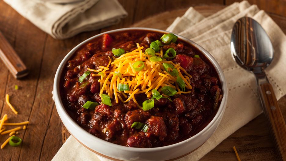 Chilli z papryką i fasolą. Smaczne i rozgrzewające danie
