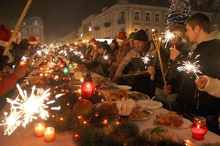 Kilka tysięcy osób na wieczerzy wigilijnej w Radomiu