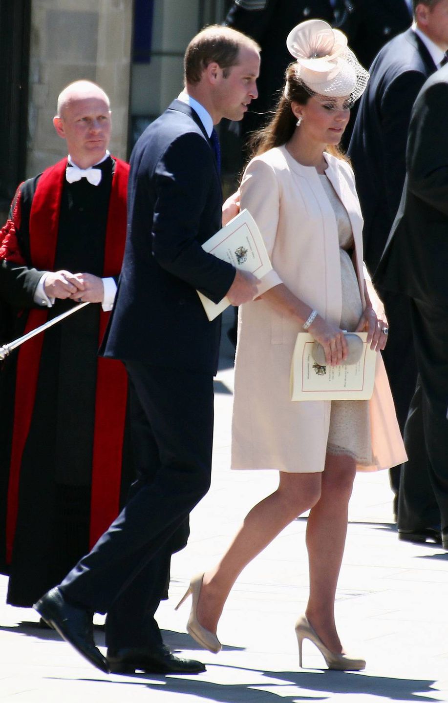 Kate Middleton w zaawansowanej ciąży i na obcasach