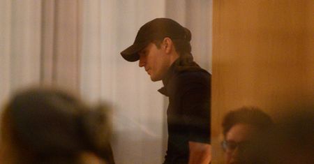 Henry Cavill przyleciał do Warszawy. Tak relaksuje się przed premierą "Wiedźmina"