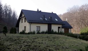 Były ksiądz Sawicz. Tak wygląda jego majątek i willa za milion złotych