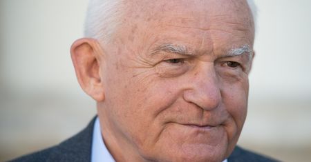 Leszek Miller dziękuje za wsparcie. Wstawił zdjęcie grobu syna