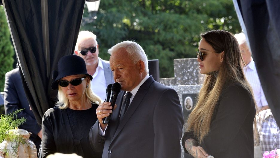 Leszek Miller podczas pogrzebu syna 