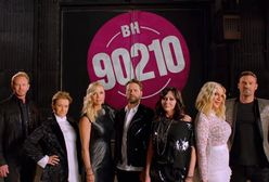 "BH90210". Zdradzono zarobki gwiazd serialu. Polscy aktorzy mogą o takich pomarzyć