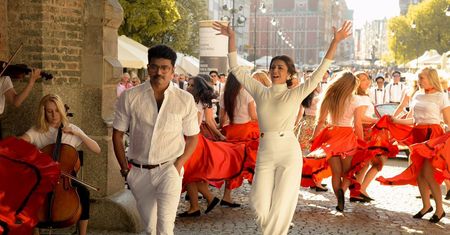 Nakręcony w Gdańsku bollywoodzki klip ma ponad 15,7 mln odtworzeń. Jak zostało ukazane polskie miasto?