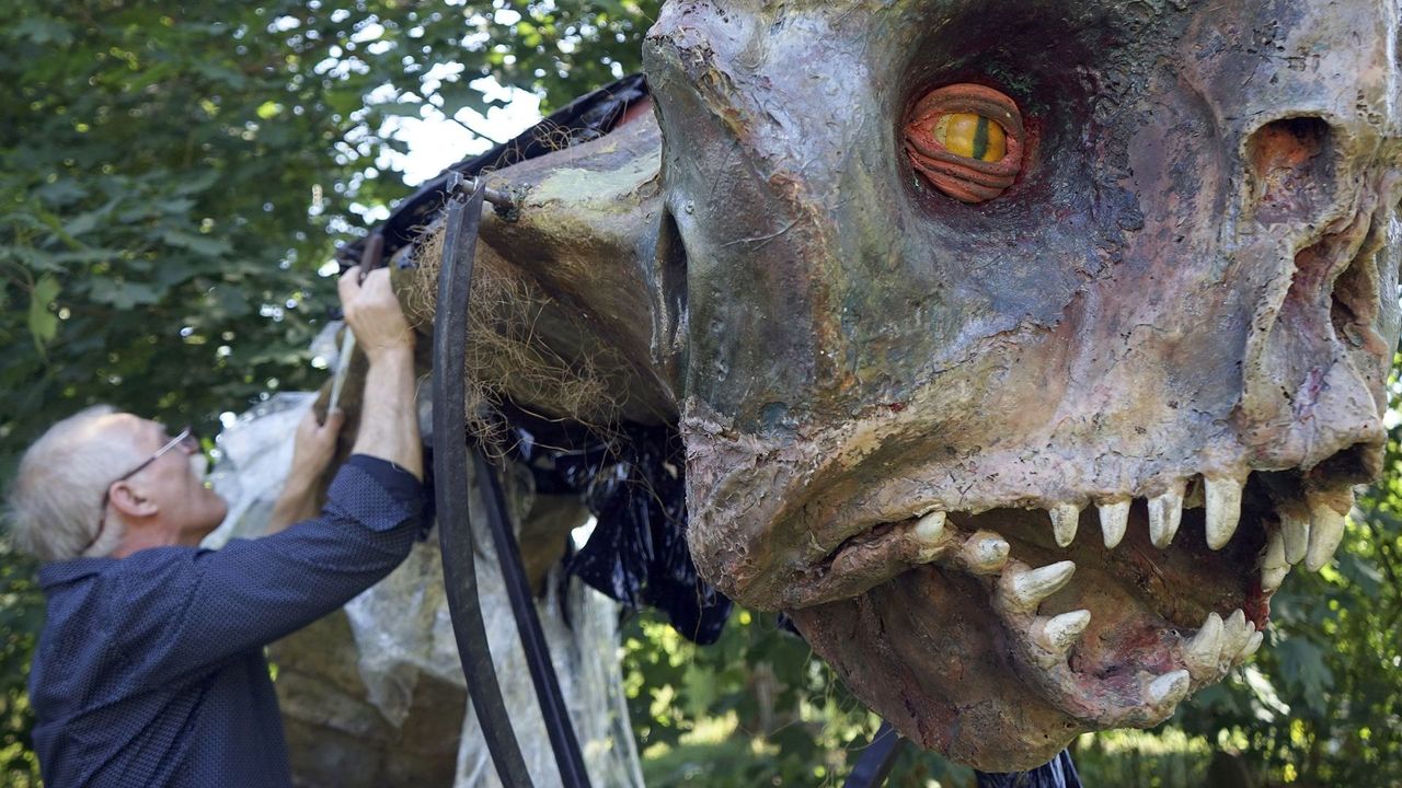 Tam pochowano potwory z "Pana Kleksa", a Pazurze urżnięto głowę