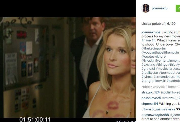 Joanna Krupa , plakat filmu "You Can't Have It"