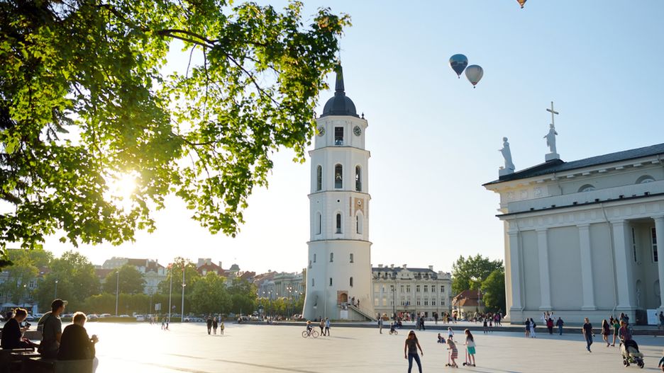 Największą uwagę odwiedzających Litwę przyciąga zwykle Wilno. Miasto może się pochwalić 8. miejscem w rankingu "Best in Europe 2018"