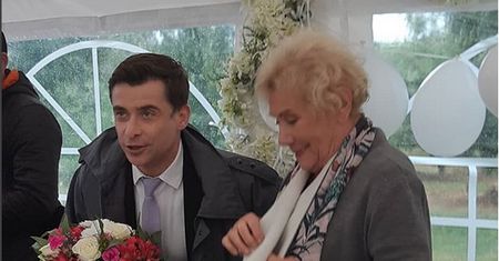 Aktorzy "M jak miłość" żegnają Kuszewskiego. Zrobili mu niespodziankę