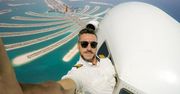 Szalony pilot czy żartowniś? Jego zdjęcia budzą zdumienie