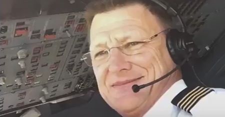 Pilot oświadczył się w trakcie lotu