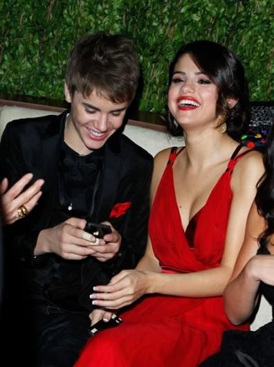 Justin Bieber od BlackBerry chciał 200 tys. dolarów, iPhone'a reklamuje za darmo