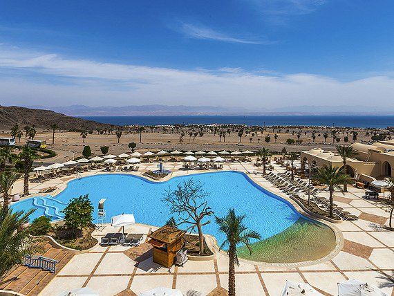 Otoczenie 4-gwiazdkowego hotelu El Wekala Golf Resort w Egipcie 