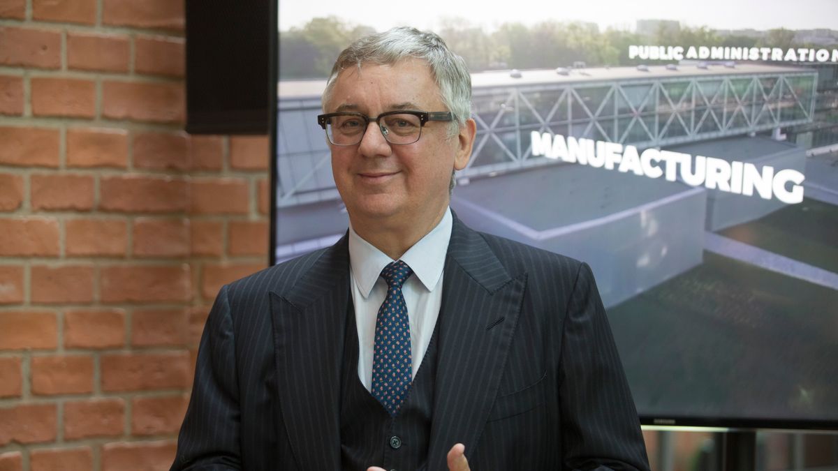 Właściciel Cracovii i prezes Comarchu mówi money.pl, że rekordowy transfer Krzysztofa Piątka to spory zastrzyk gotówki dla klubu z Krakowa