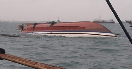 Filipiny. Zatonęły 3 promy. Liczba ofiar wzrosła do 25 osób
