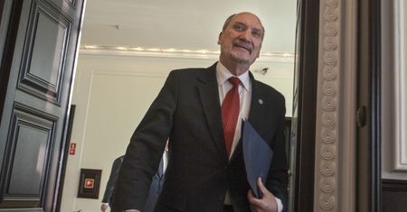 Platforma chce odwołać Macierewicza. Dziś głosowanie