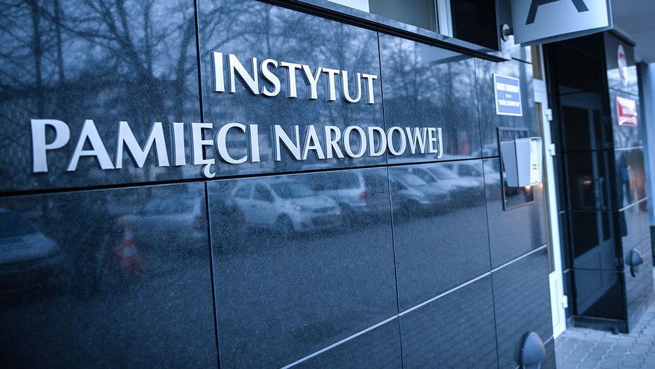 Zawiadomienia mają teraz trafić do oddziałowych komisji IPN