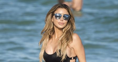 Larsa Pippen w mocno powycinanym stroju kąpielowym