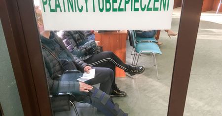 Zasiłek za koronawirusa? ZUS stawia jasno sprawę