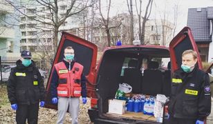 Koronawirus w Warszawie. Strażacy z Białołęki ruszyli z pomocą