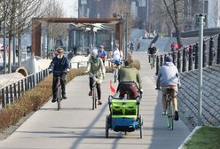 Koronawirus w Polsce. Rząd wprowadza nowe ograniczenia. Na spacer tylko pojedynczo