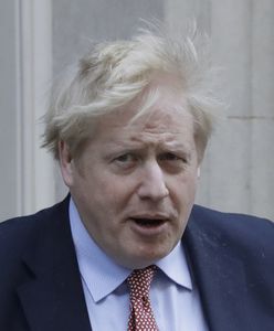 Koronawirus na świecie. Premier Wielkiej Brytanii trafił do szpitala