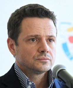 Trzaskowski: opłaty parkingowe zachowane, możliwy weekendowy rozkład komunikacji