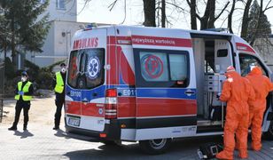 Koronawirus atakuje domy pomocy społecznej. Starostwa przygotowują się. "To trudne, gdy wróg jest niewidzialny"