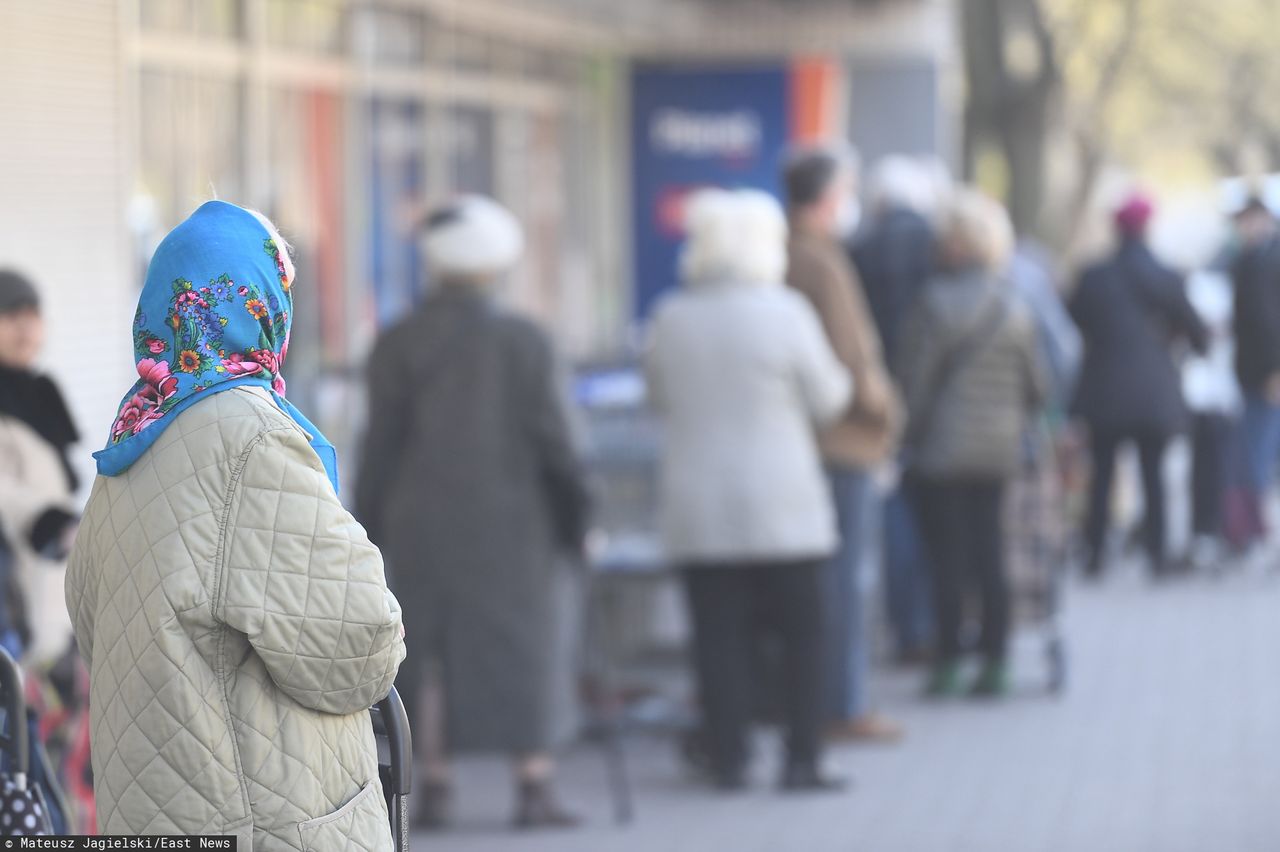 Koronawirus utrudnił zakupy. Duża hurtownia dla hoteli i restauracji otworzyła się na Kowalskiego