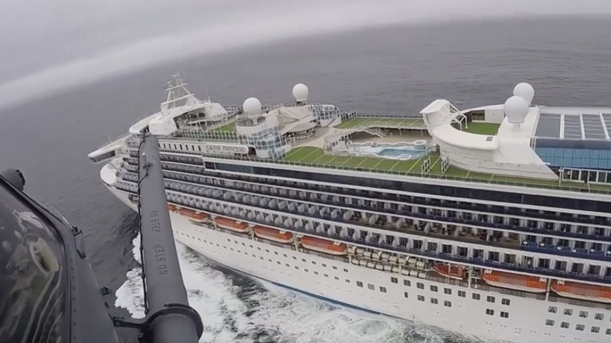 Koronawirus. Na statku potwierdzono 21 przypadków zarażenia.