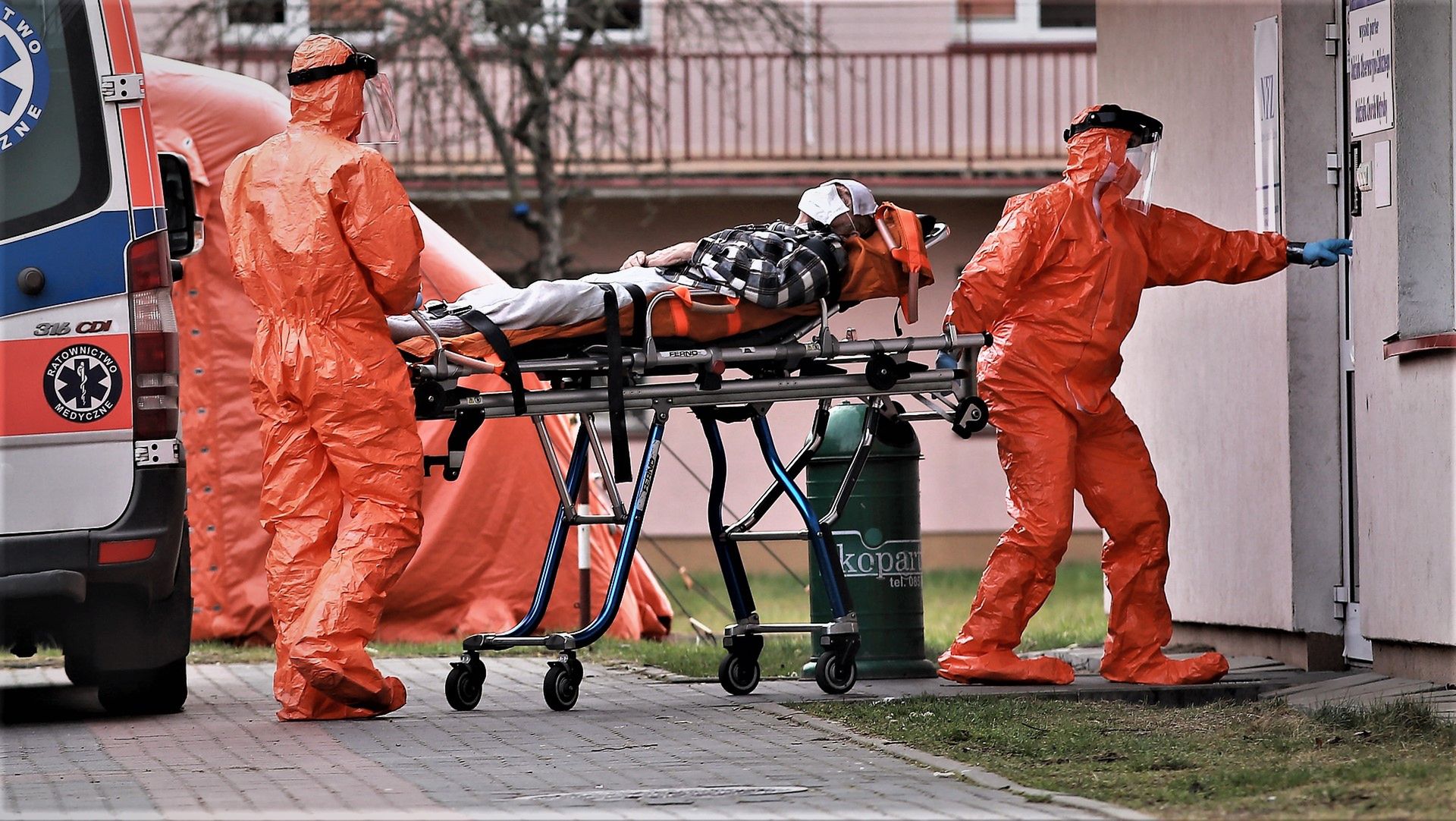 Przewożenie pacjenta podejrzanego o zakażenie koronawirusem