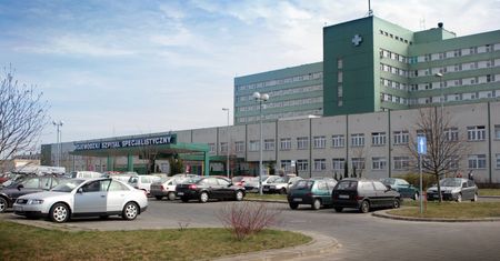 Koronawirus w Polsce. Szpital w Radomiu z problemami. Brakuje im masek ochronnych