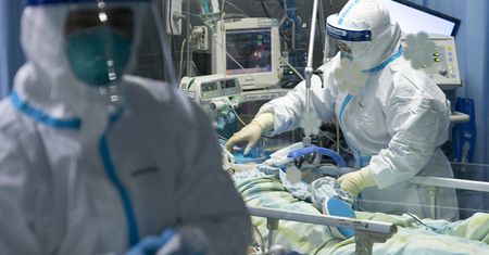 Koronawirus - Chiny. Matka z podejrzeniem zakażenia urodziła dziecko w Wuhan