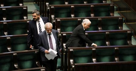Koronawirus w Polsce. BAS w "trybie pilnym" zaopiniowało projekt Prawa i Sprawiedliwości
