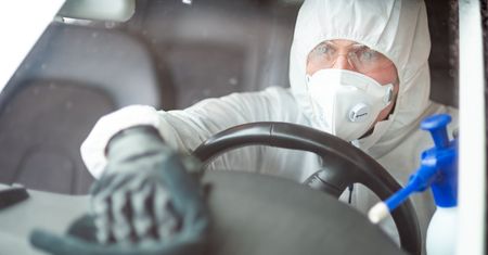 Biznes w czasie epidemii. Do Polski weszła mobilna myjnia samochodowa