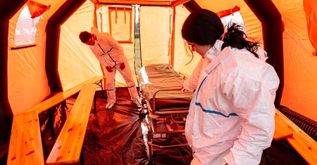 Koronawirus w Polsce. Test gotowości mobilnych izb przyjęć