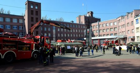 Koronawirus w Szkole Głównej Służby Pożarniczej. Zakażeni podchorążowie