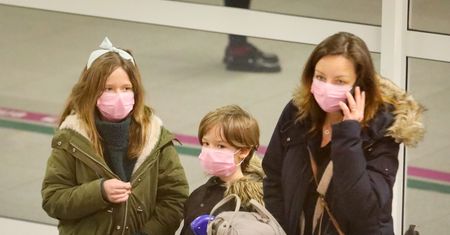 30 Polaków z Wuhan wyląduje dziś w Polsce. Czeka ich kwarantanna