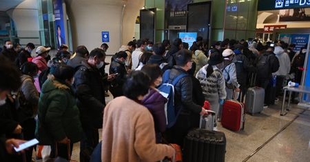 Koronawirus w Chinach. Wuhan częściowo otwiera się po 2 miesiącach izolacji