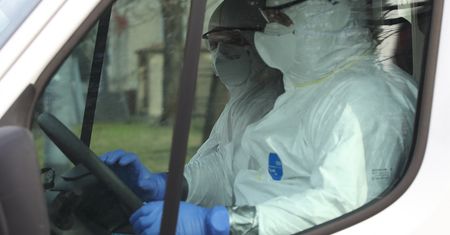 Koronawirus w Polsce. Sąd uchylił areszt przez epidemię. "Kwestie zdrowotne mają znaczenie"