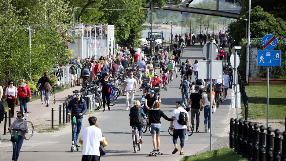 Koronawirus w Warszawie. Służby mundurowe nie pozostają bierne / Foto ilustracyjne wyk. 2019-05-01