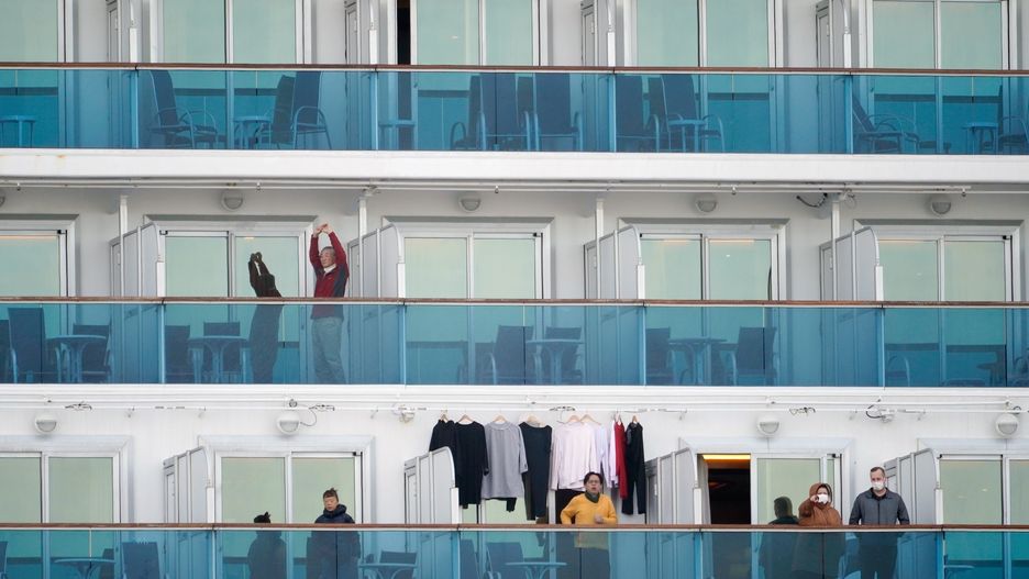 Japonia. Na wycieczkowcu Diamond Princess potwierdzono 6 nowych przypadków zakażenia koronawirusem