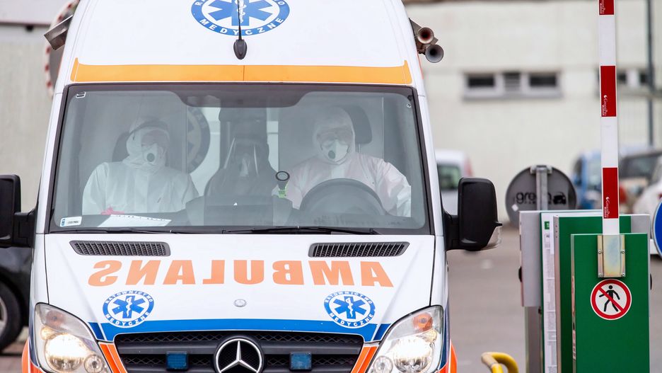 Koronawirus w Polsce. Dyrekcja pogotowia wydała kolejny komunikat ws. zwolnionej ratowniczki pogotowia