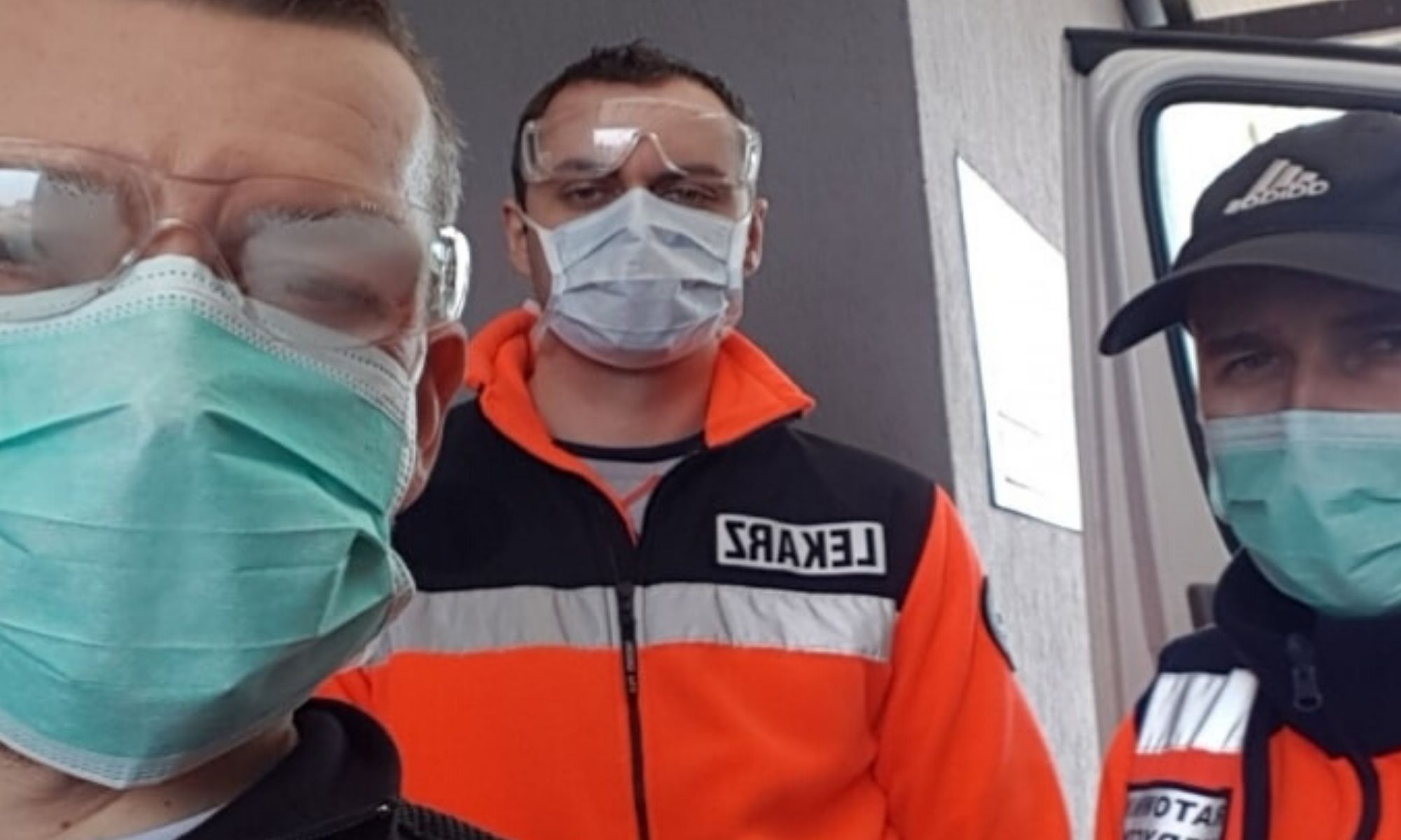 Akcja #NieKłamMedyka to apel, aby nie ukrywać objawów koronawirusa, powrotu z zagranicy, kontaktów z osobą z podejrzeniem wirusa