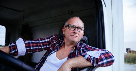 "Dziękuję Bogu, że pojechał w trasę". Wyznanie żony tirowca