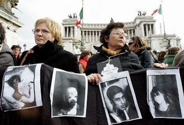 Solidarni z włoską zakładniczką