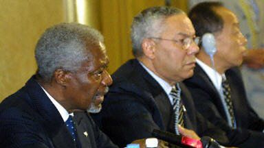 Kofi Annan i Colin Powell
